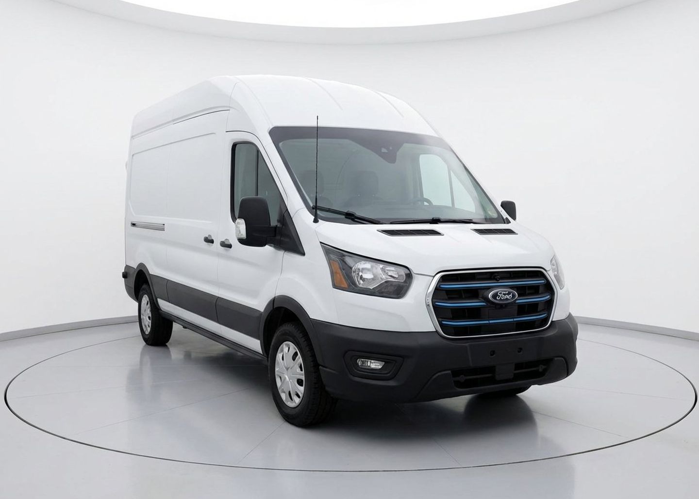 Billede af en Ford E-Transit 2023