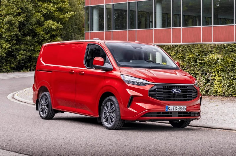 Ford Transit Custom Rød