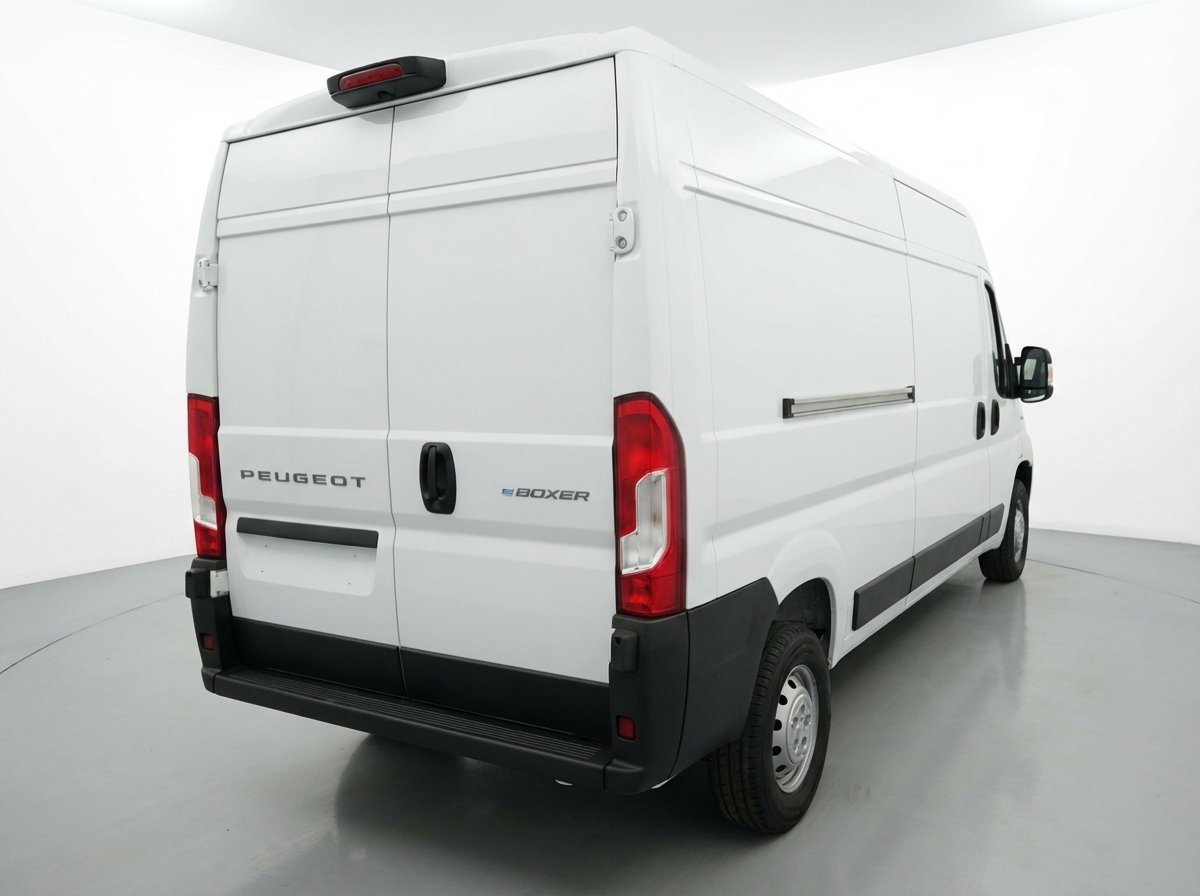 Peugeot e-Boxer 2