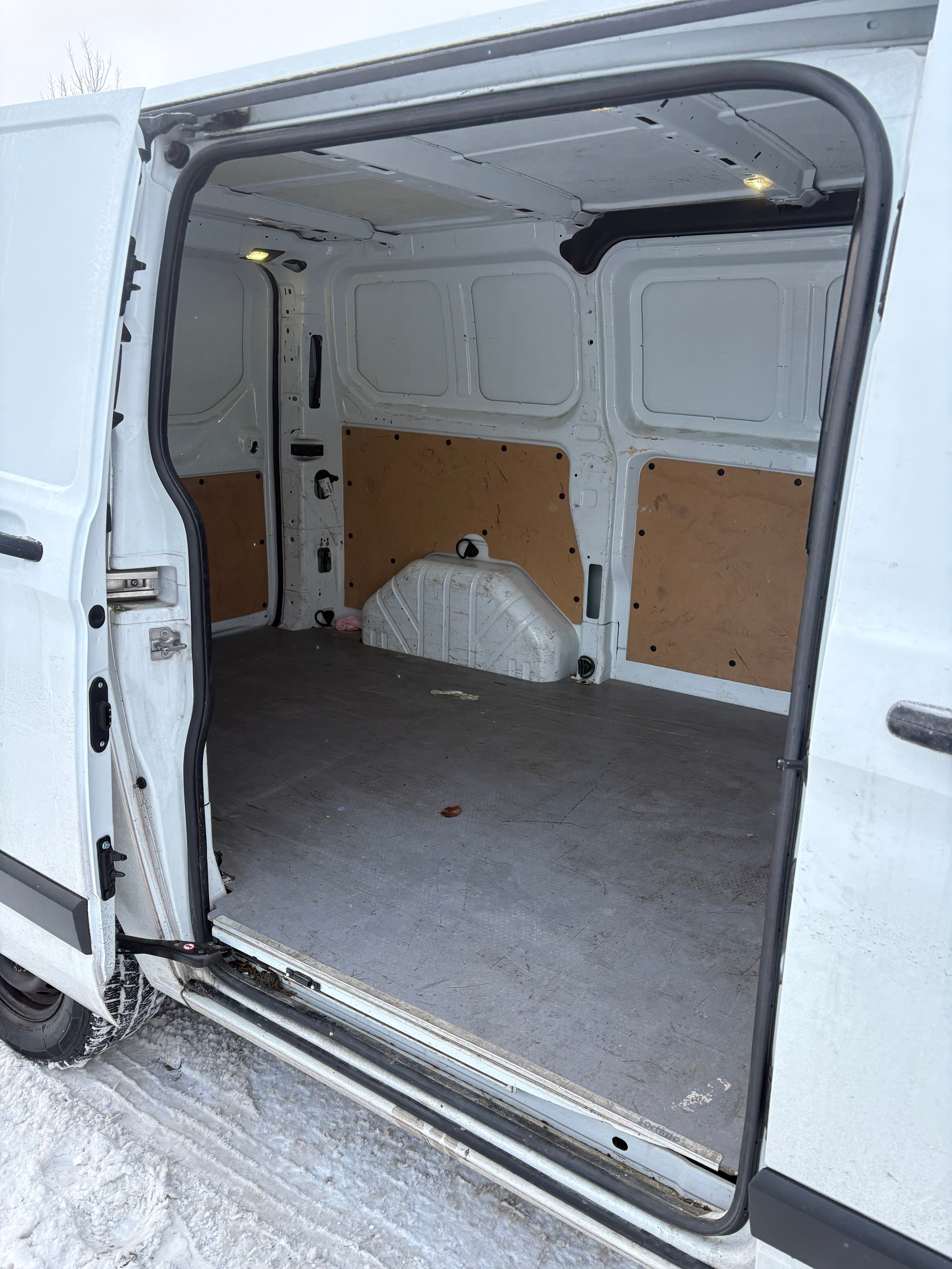 Ford Transit Custom 13