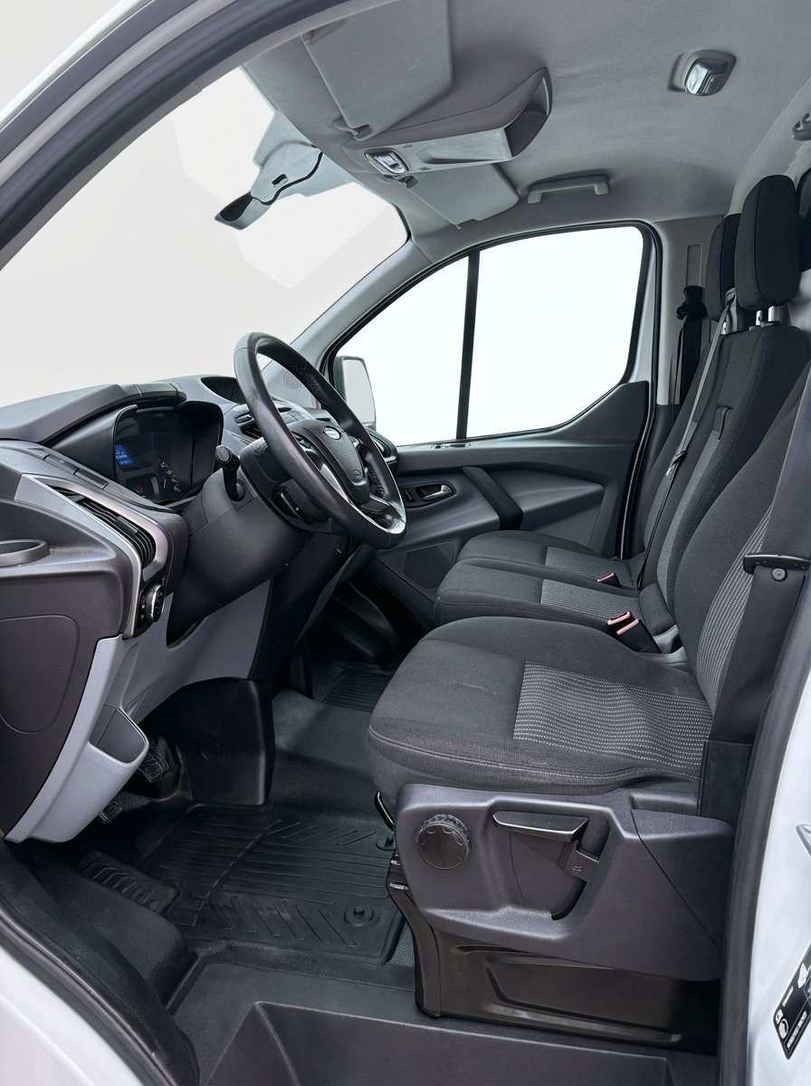 Ford Transit Custom 9