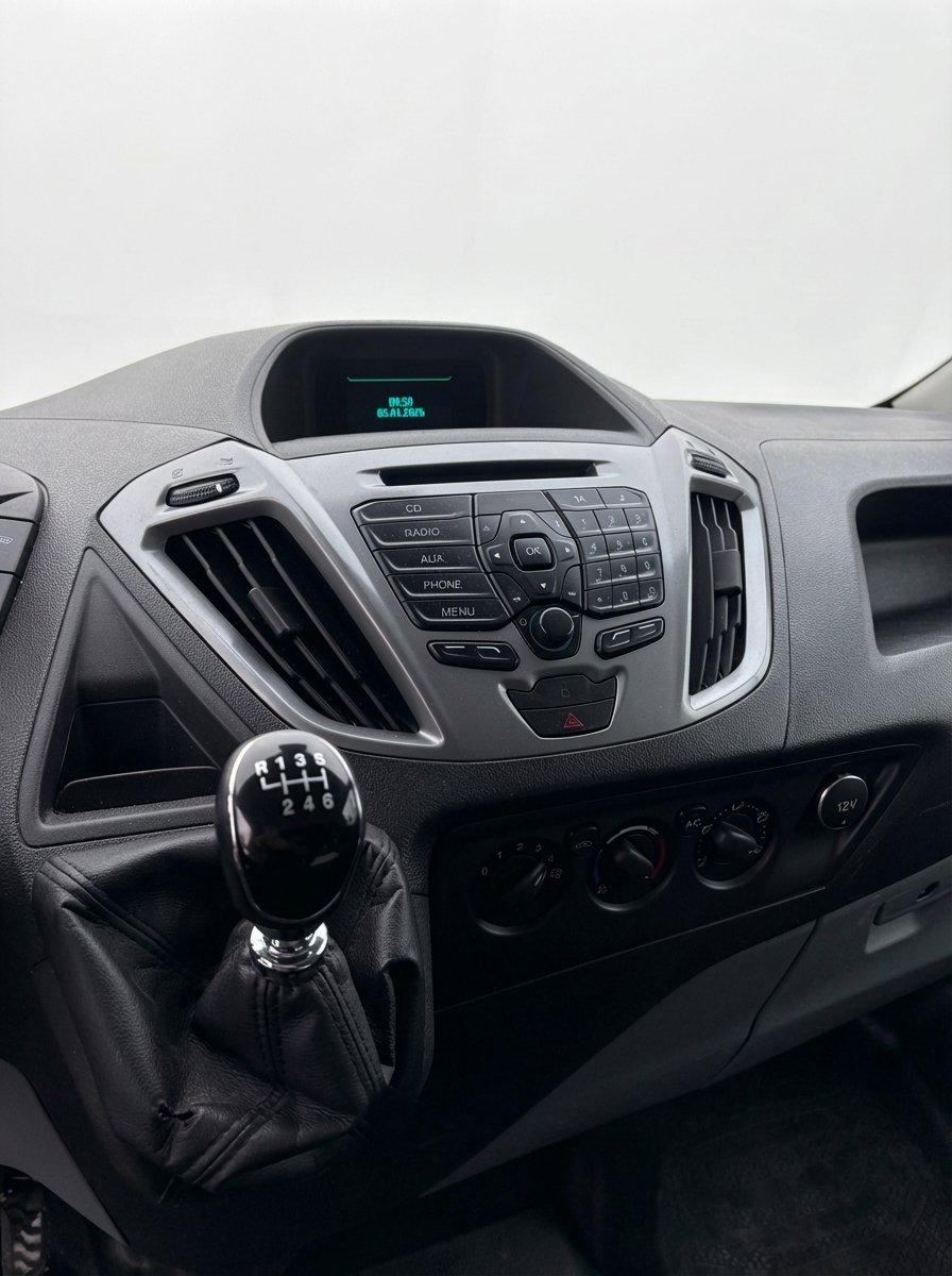 Ford Transit Custom 11