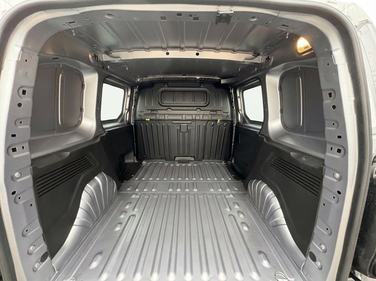 Peugeot e-Partner 13