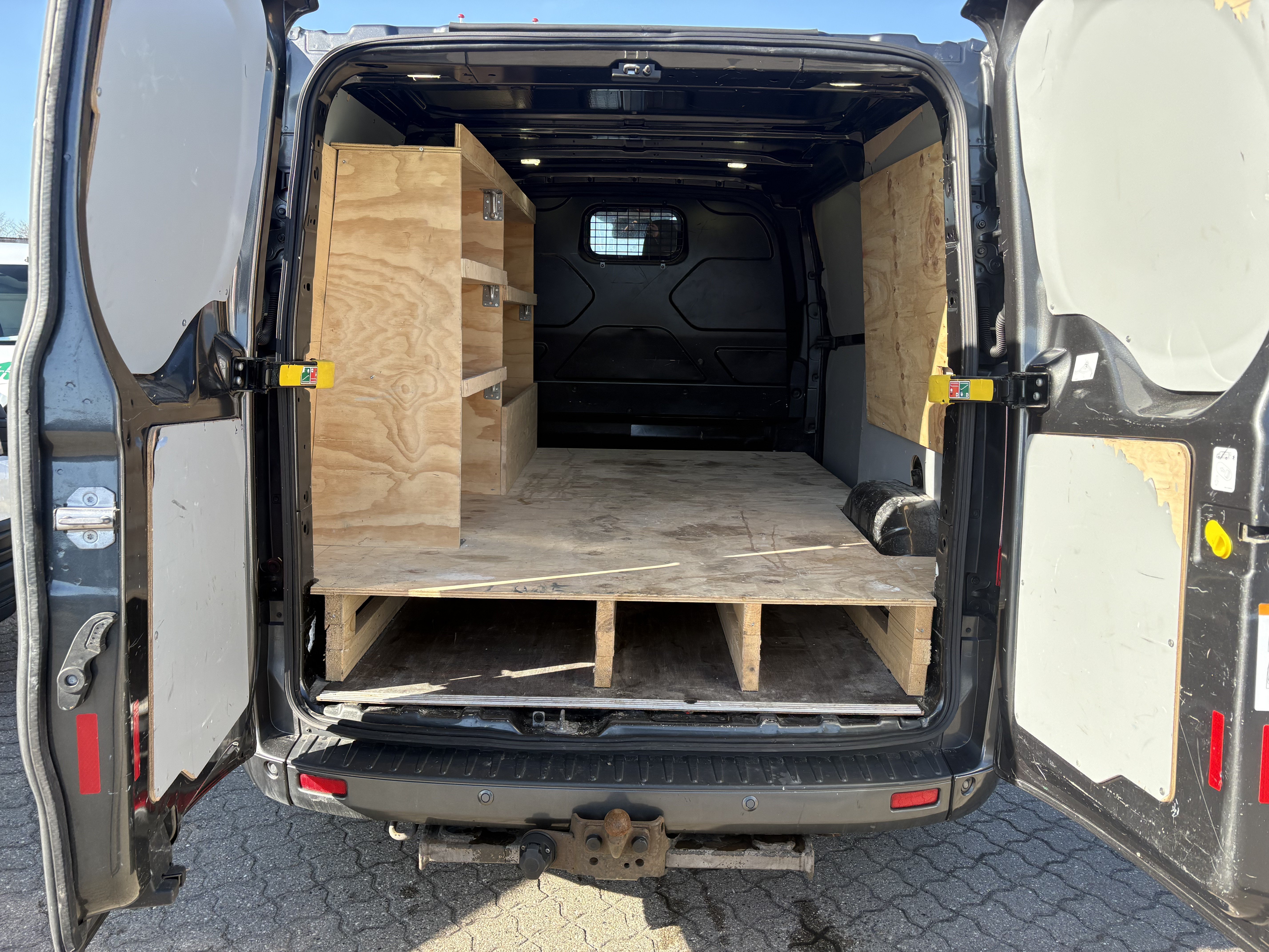 Ford Transit Custom 11