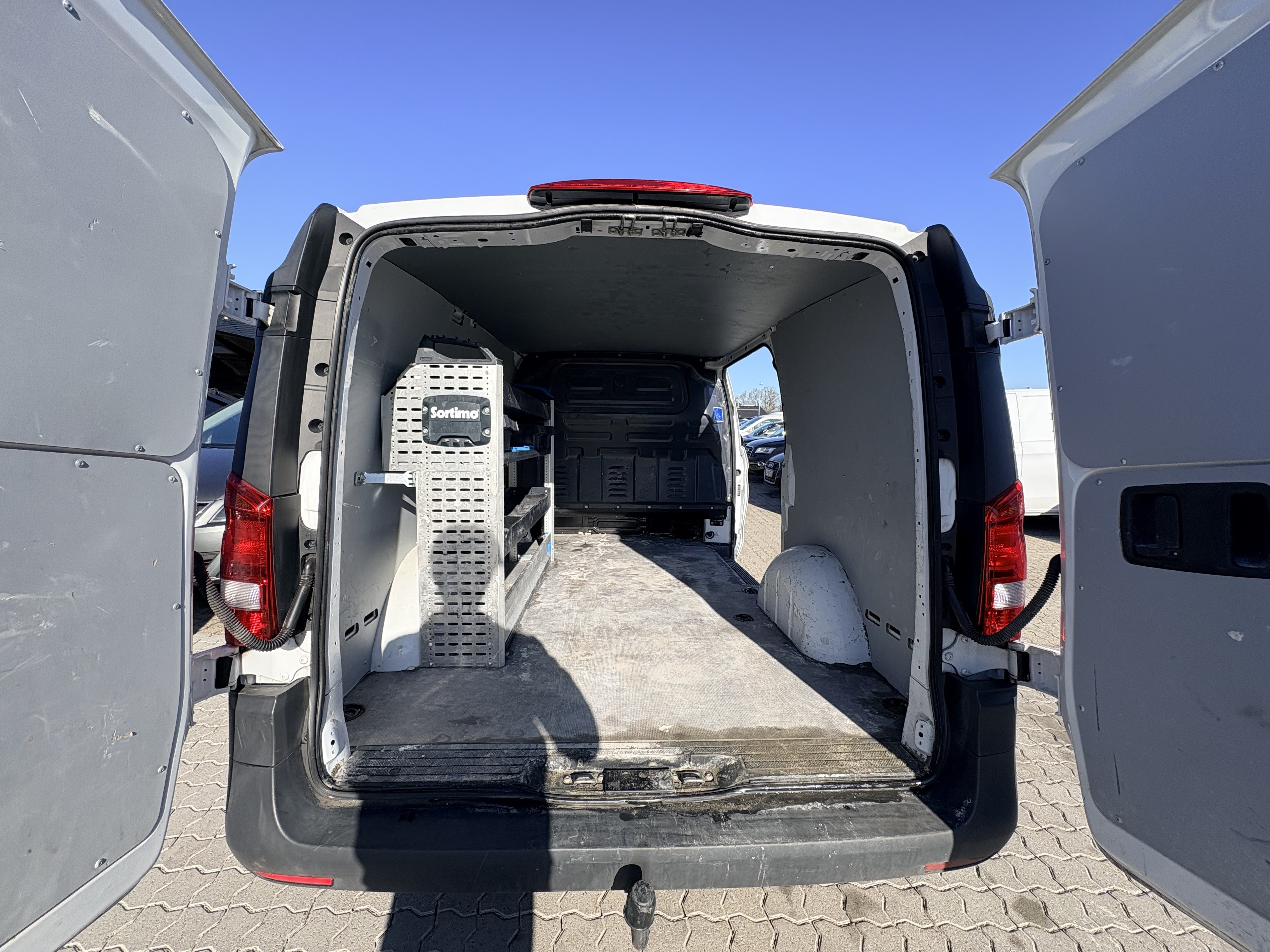 Mercedes Vito 12