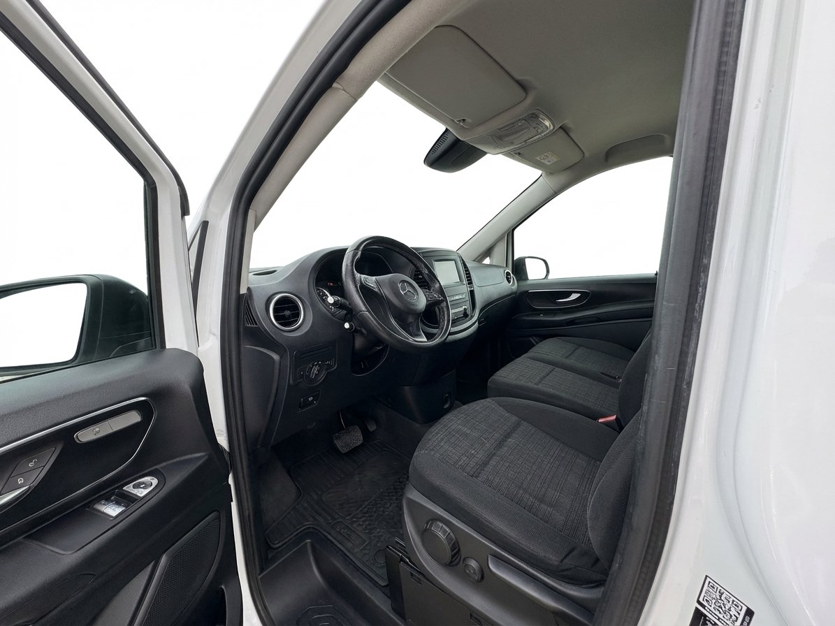 Mercedes Vito 9