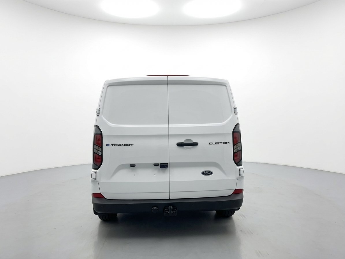 Ford E-Transit Custom 6
