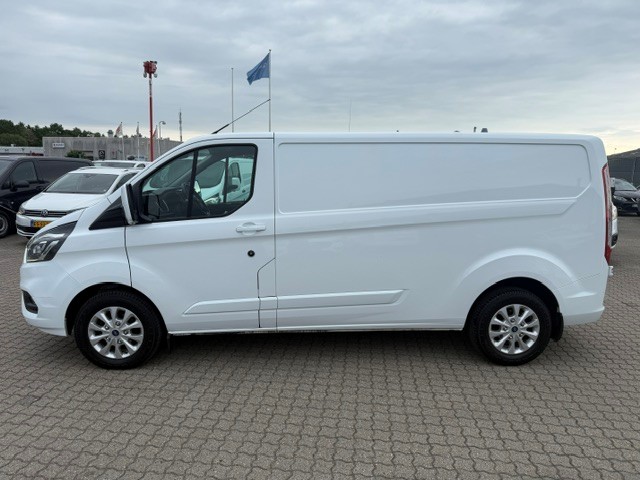 Ford Transit Custom Van 3