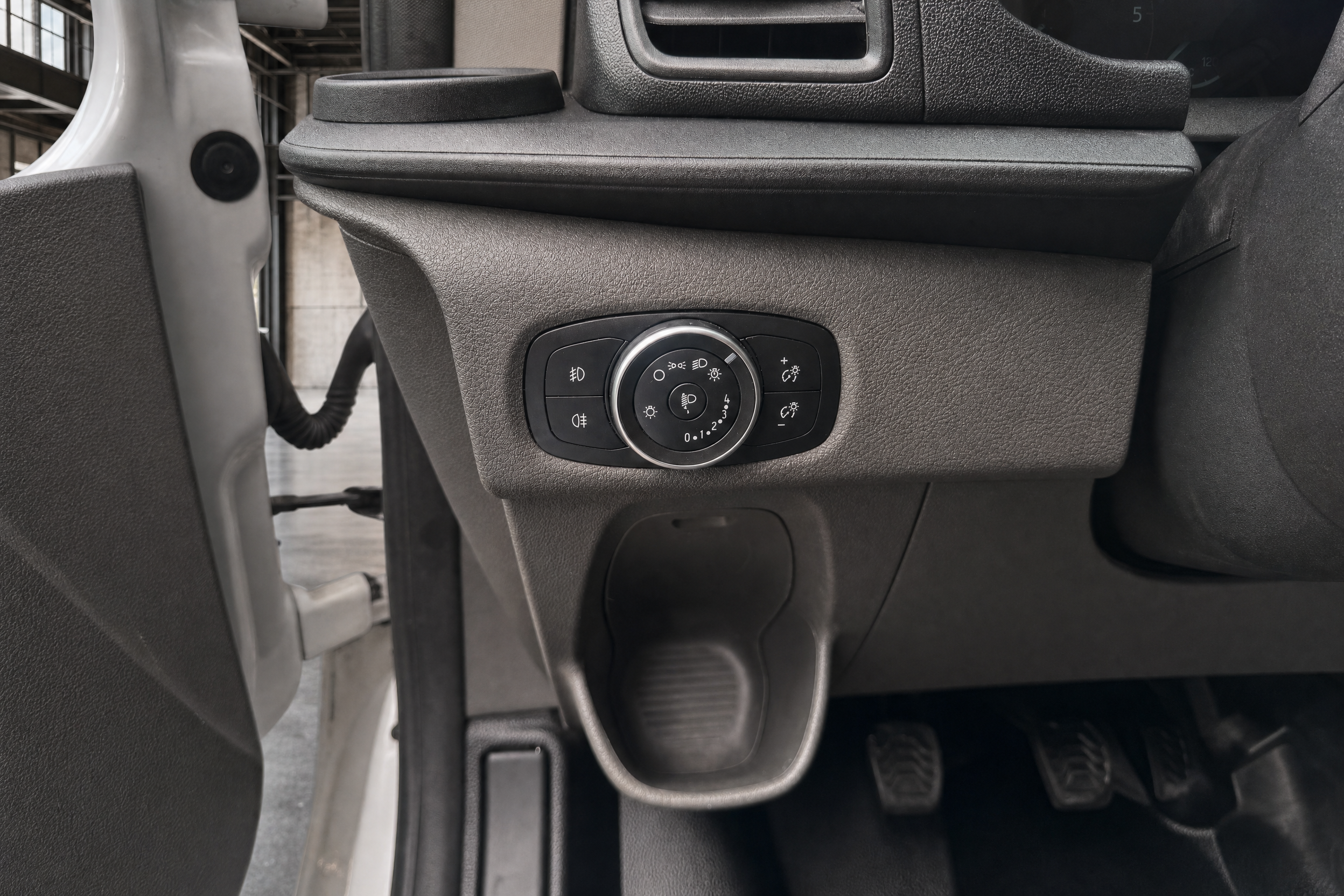 Ford Transit Custom 10