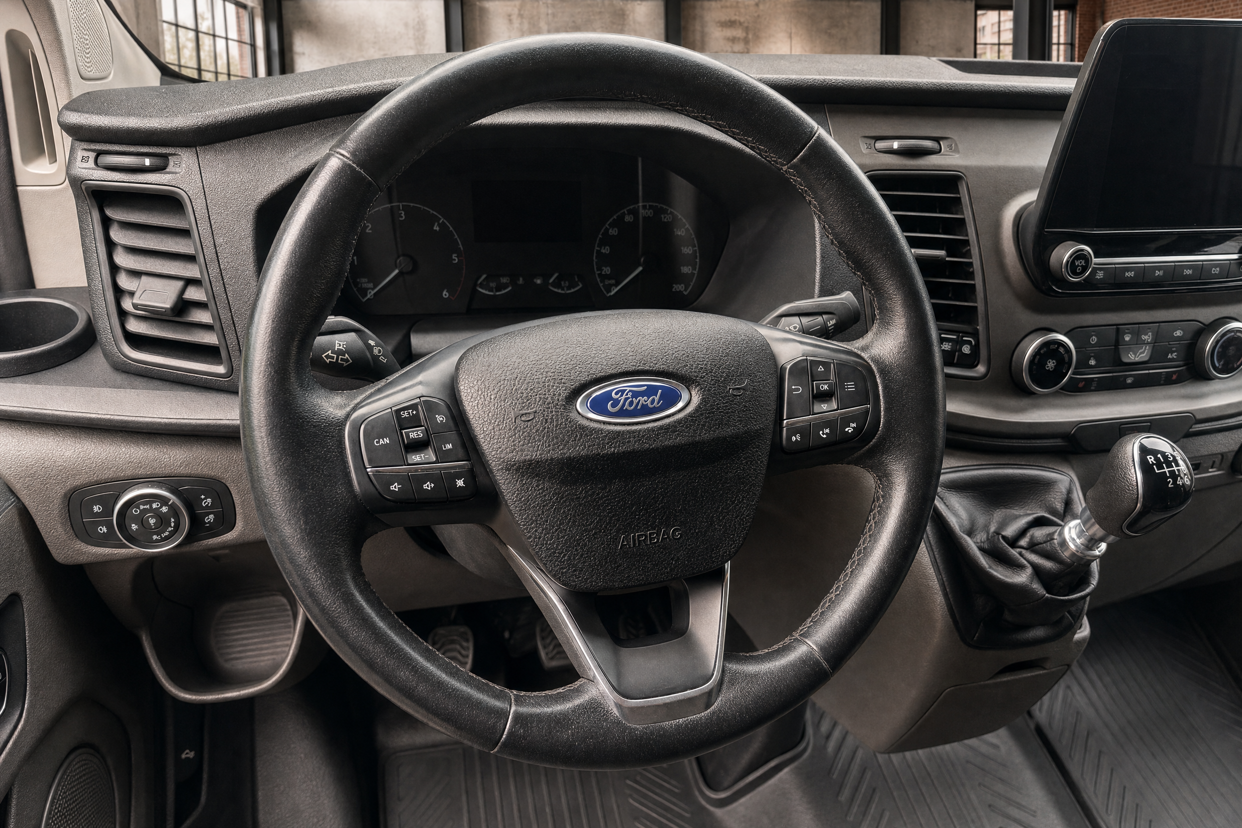Ford Transit Custom 11