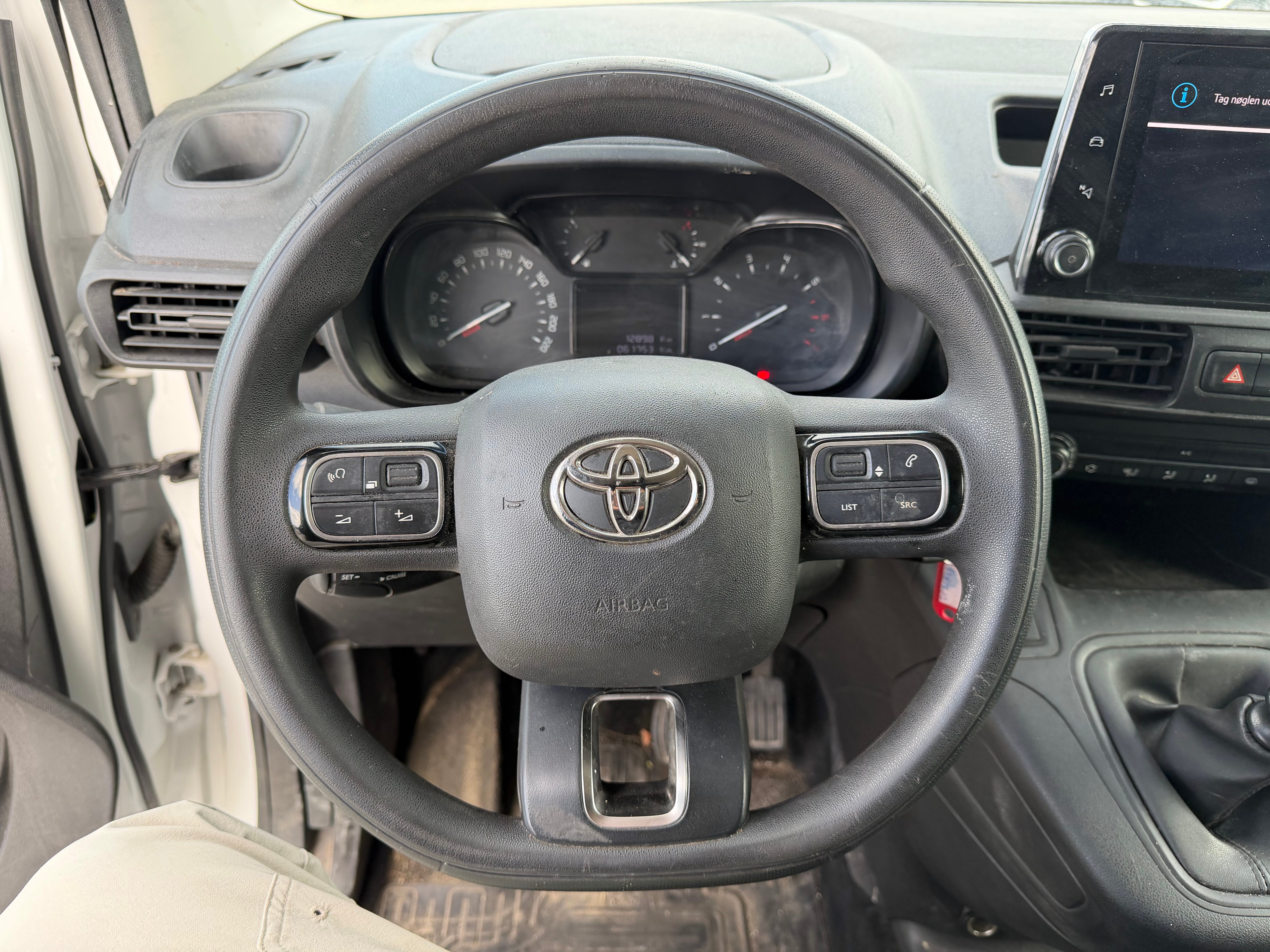 Toyota Proace City 13