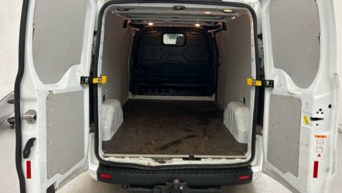 Ford Transit Custom 10