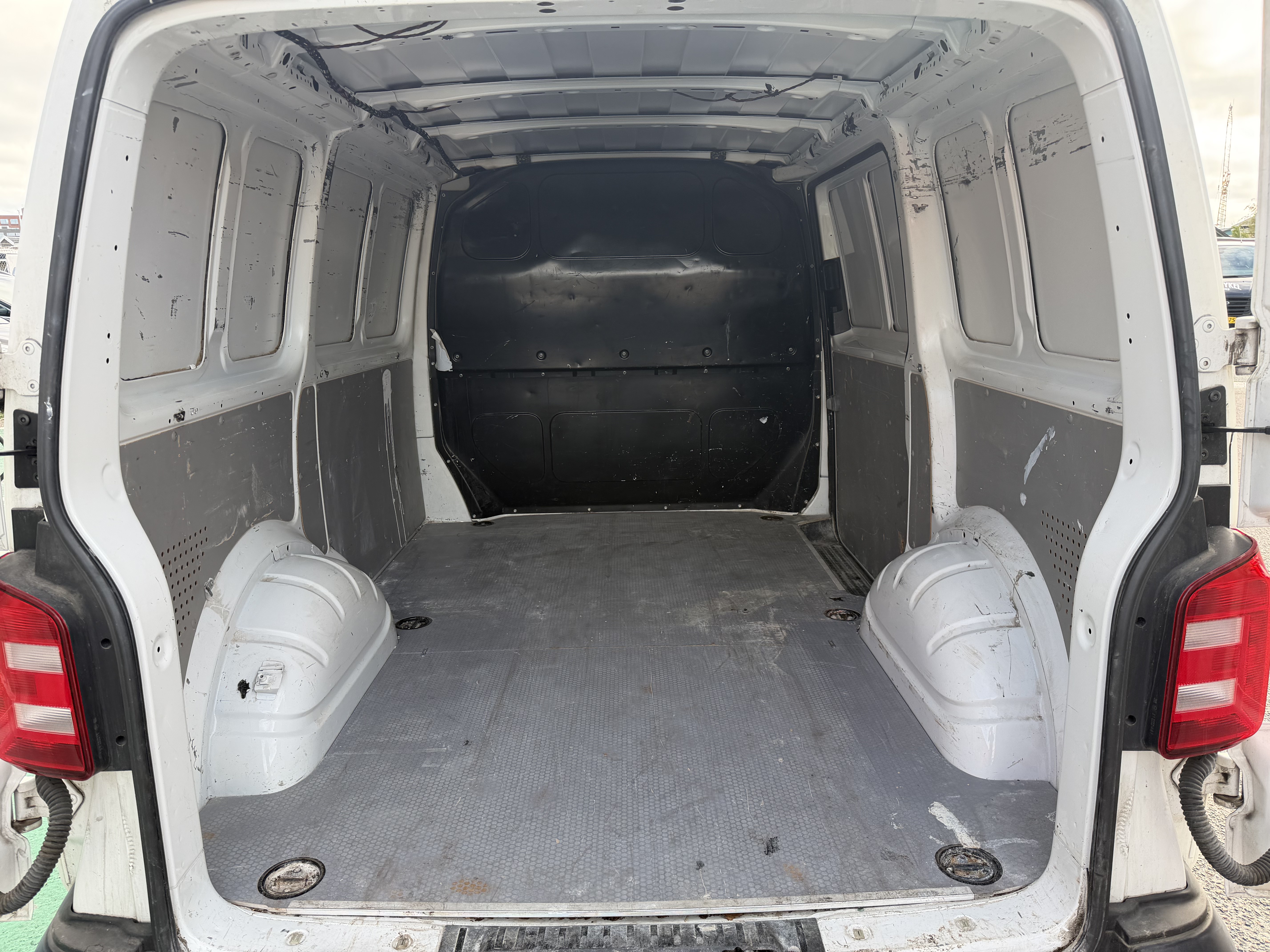 VW Transporter 23