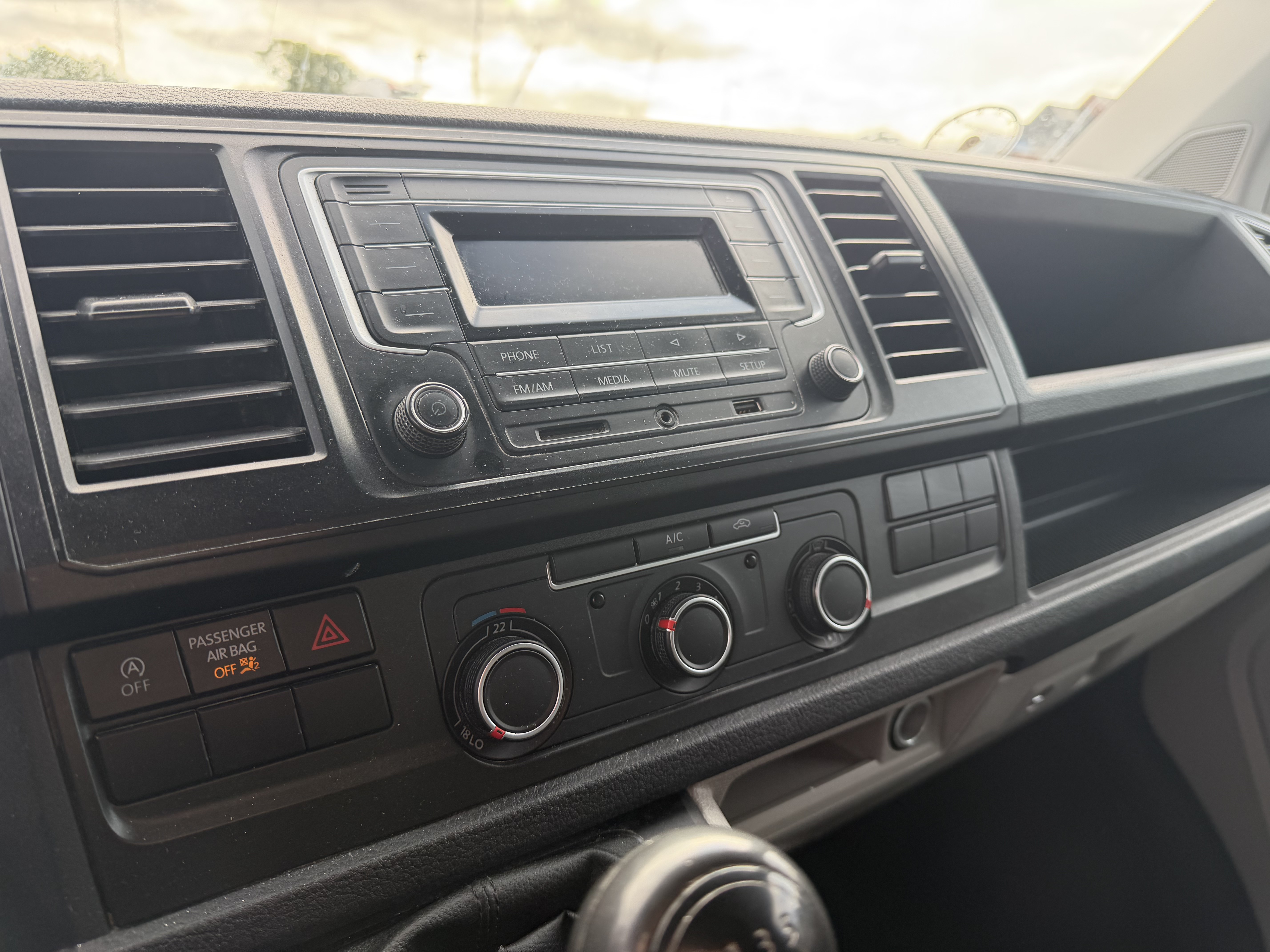 VW Transporter 26