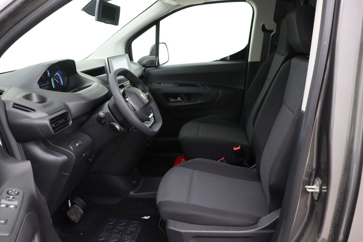 Peugeot e-Partner 6